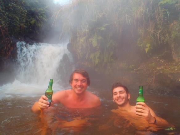 523597_10150983148716122_63706254_n