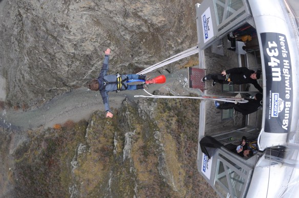 AJHB_AJHN_2012_06_18_C2013_9305